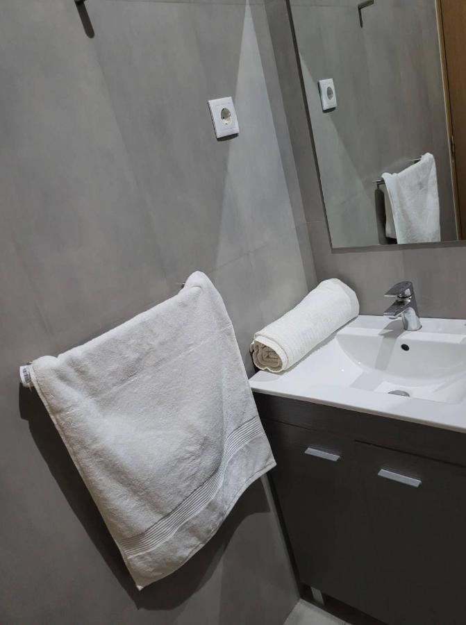Enzo Apartamento T0 - Inforsal Espargos Buitenkant foto